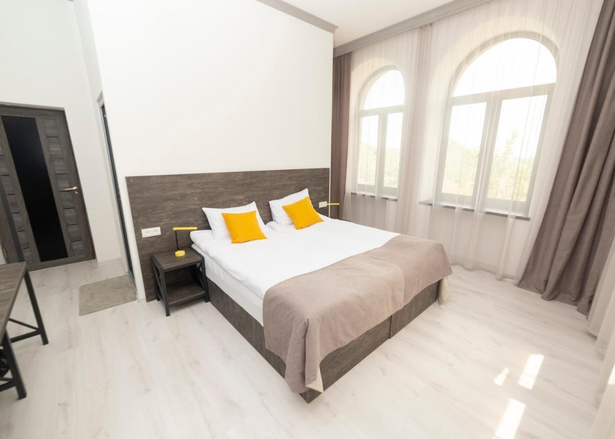 Popock Goris Hotell Exteriör bild