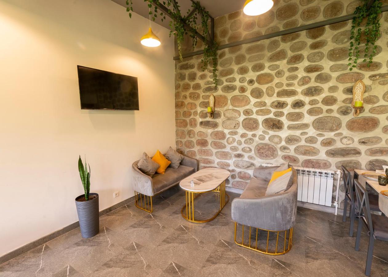 Popock Goris Hotell Exteriör bild